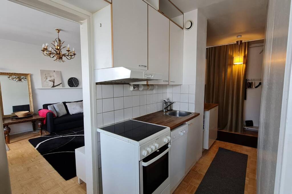 Scandinavian 2-Rooms Apartment City Center Хельсинки Экстерьер фото